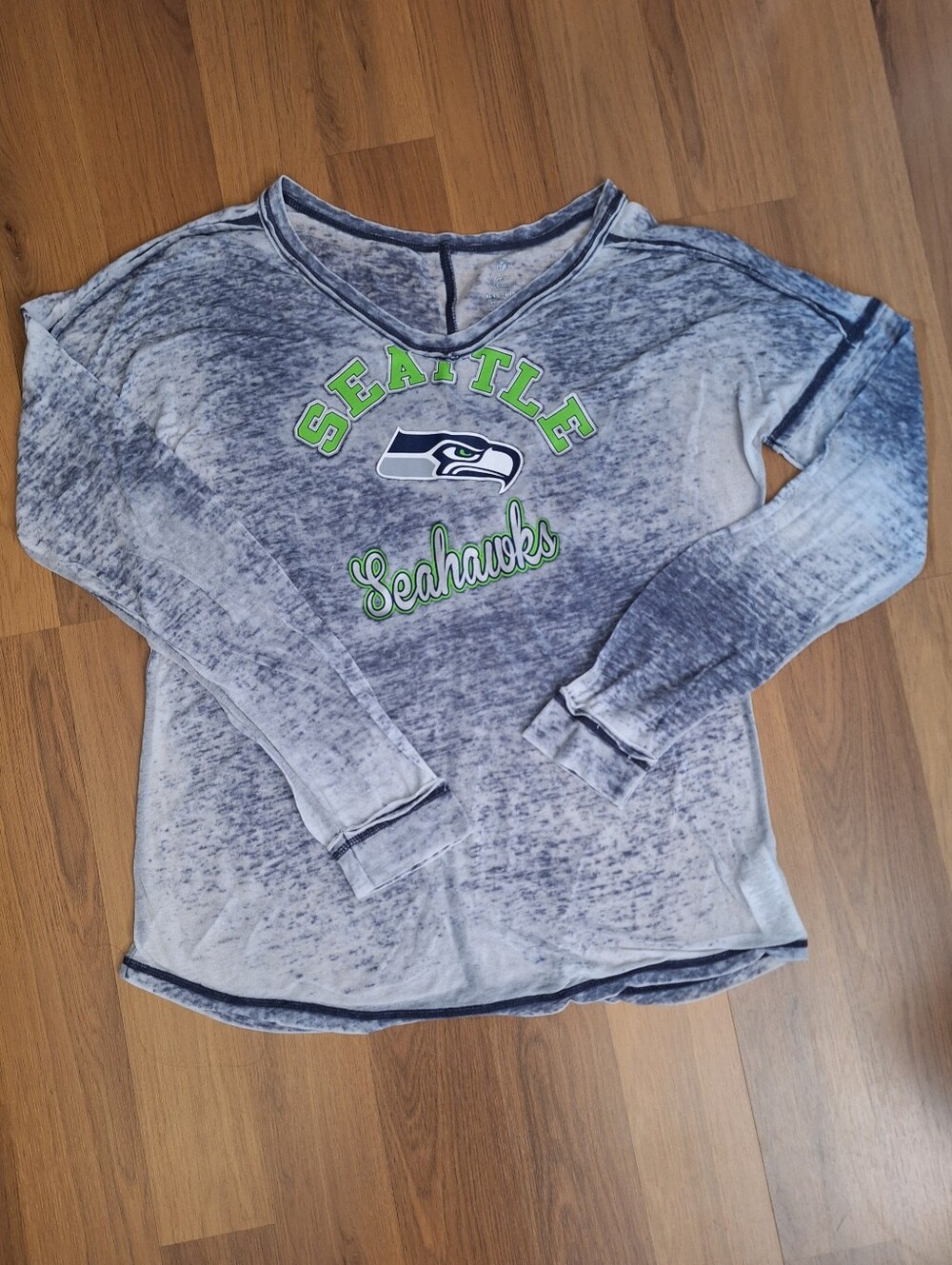 Women's Teens NFL Teen Apparel Seahawks Longsleeved T Shirt XL 15/17